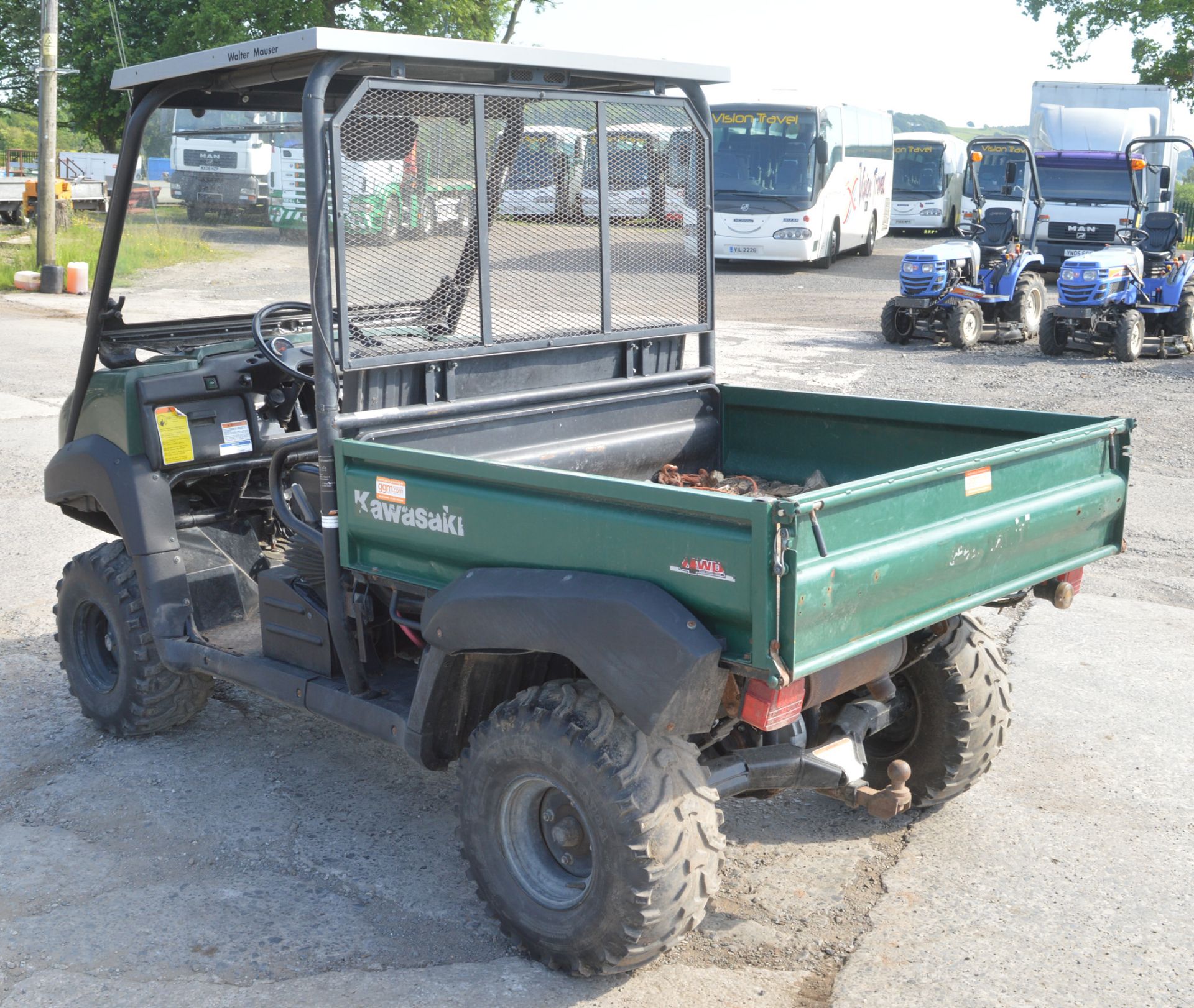 Kawasaki Mule 4010 4X4 diesel driven utility vehicle  Year: 2011 Recorded hours: 2801 **No VAT on - Image 2 of 13