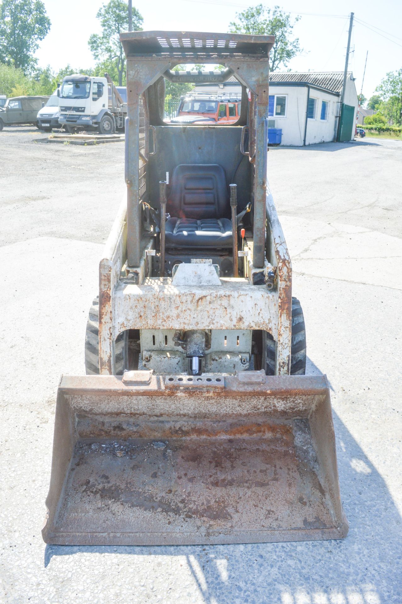 Bobcat 443 skidsteer loader Year: S/N: 502914128 Recorded Hours: 2068 WC10 - Image 5 of 12