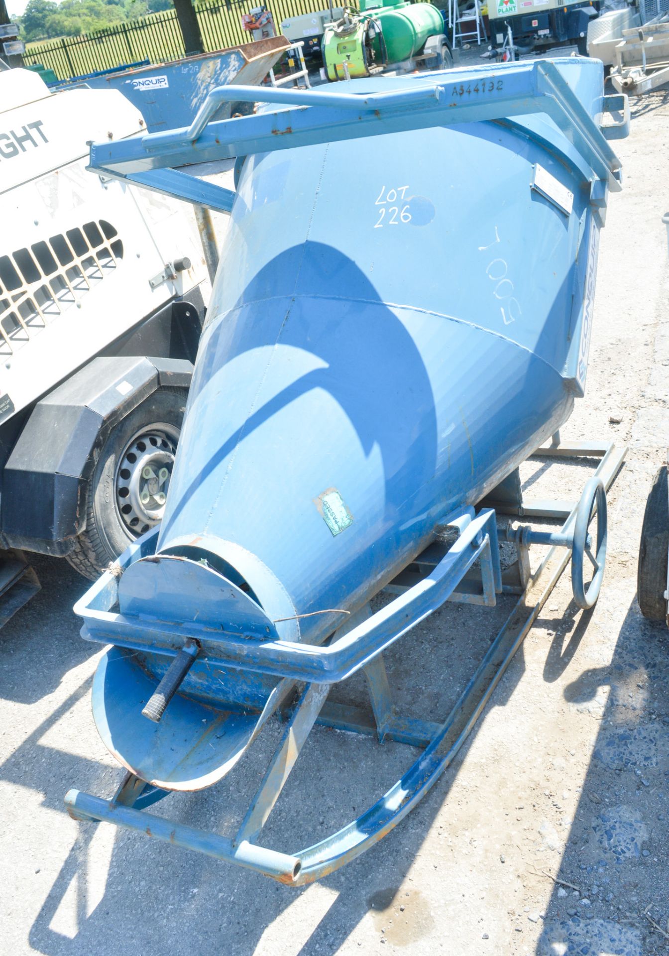 Conquip 500 litre concrete chute A644192