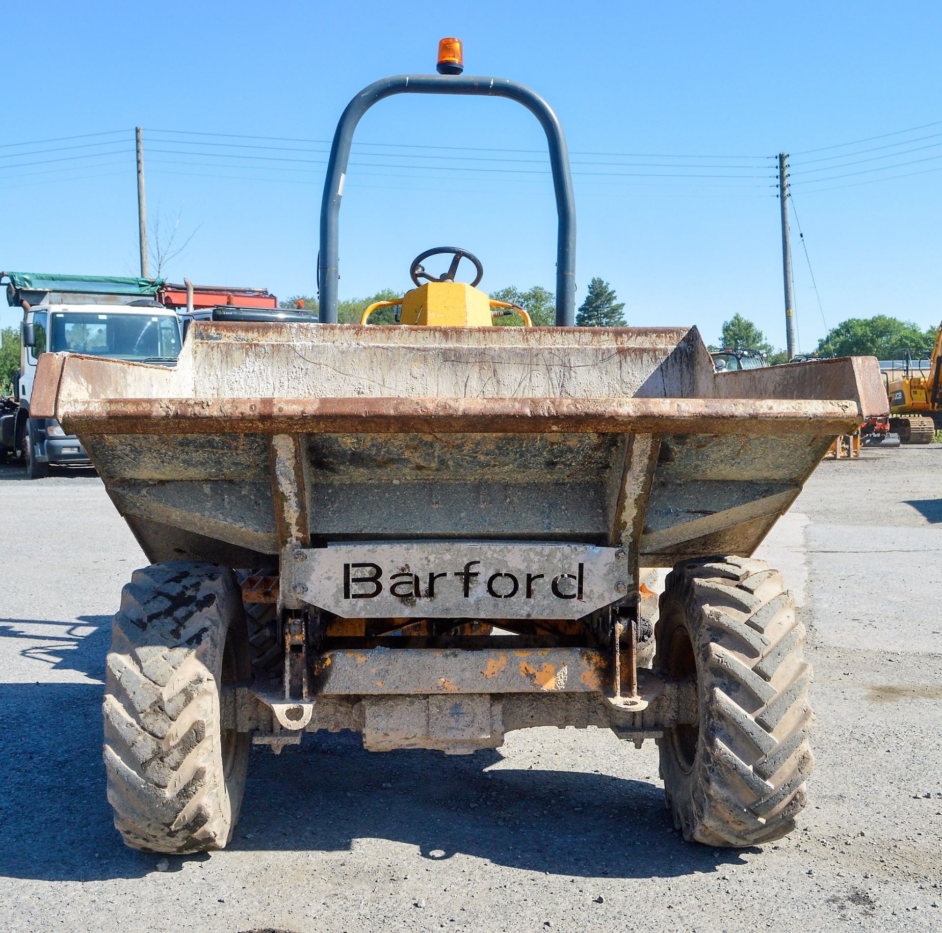 Barford SX3000 Hydro 3 tonne straight skip dumper Year: 2007 S/N: SX32986 Recorded Hours: 2966 - Image 5 of 11