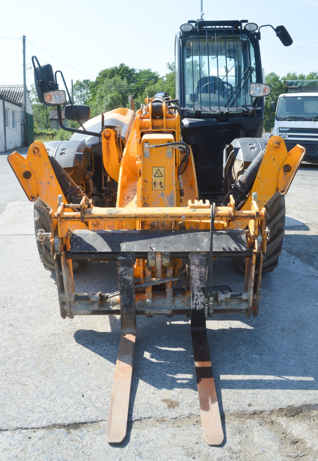 JCB 535-125 12.5 metre telescopic handler Year: 2014  S/N: 2342697 Recorded hours: 3287 c/w turbo, - Image 5 of 13