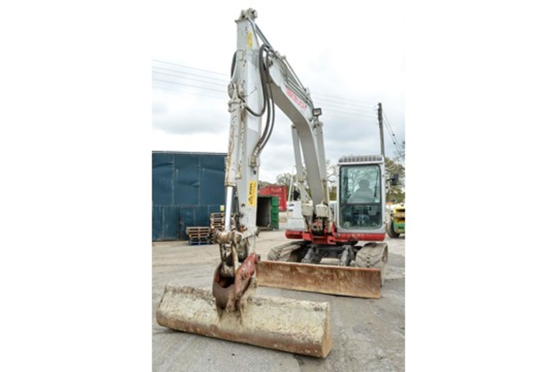 Takeuchi TB175 7.5 tonne rubber tracked excavator Year: 2010 S/N: 301657 Recorded Hours: Not - Image 5 of 11