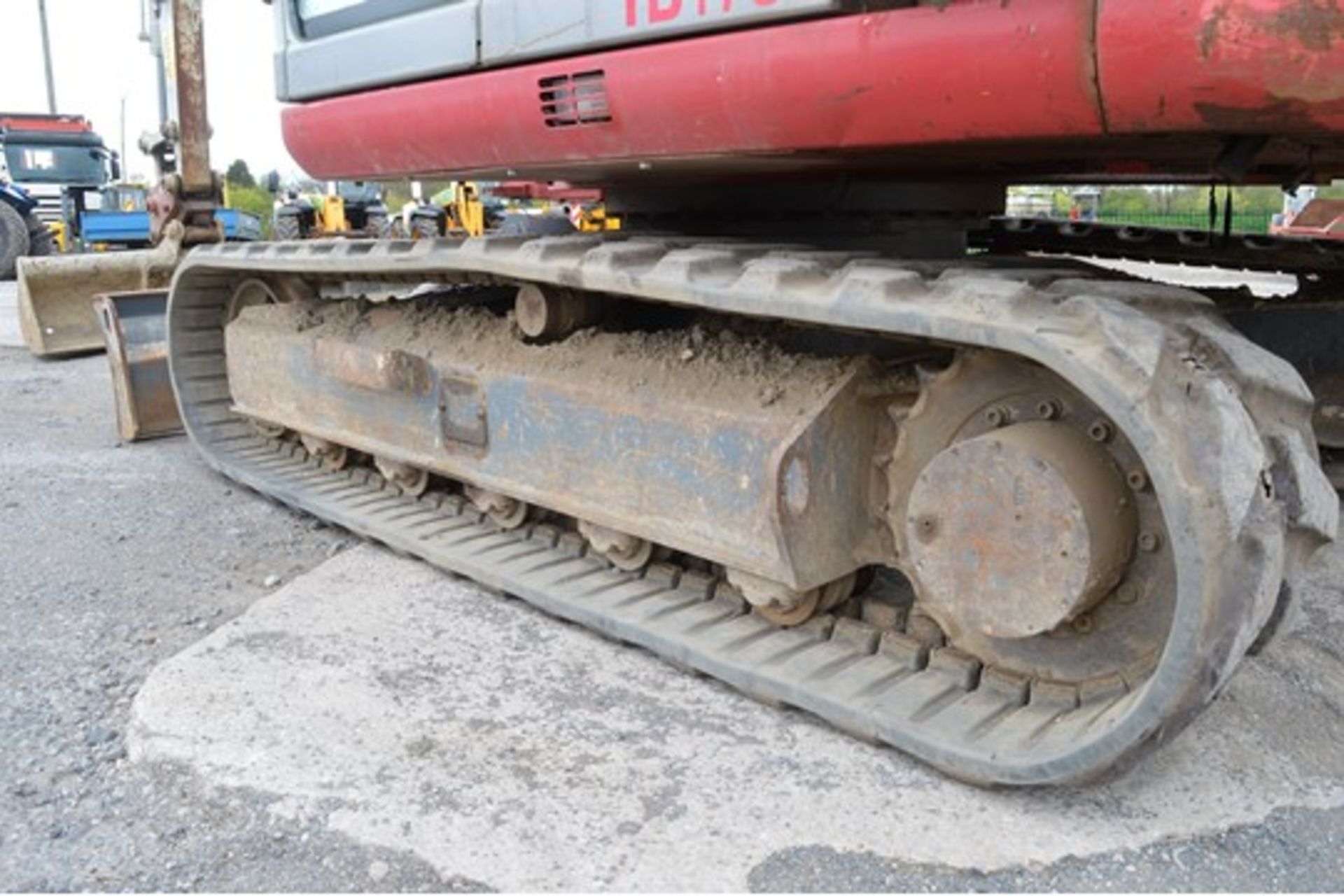 Takeuchi TB175 7.5 tonne rubber tracked excavator Year: 2010 S/N: 301657 Recorded Hours: Not - Image 7 of 11