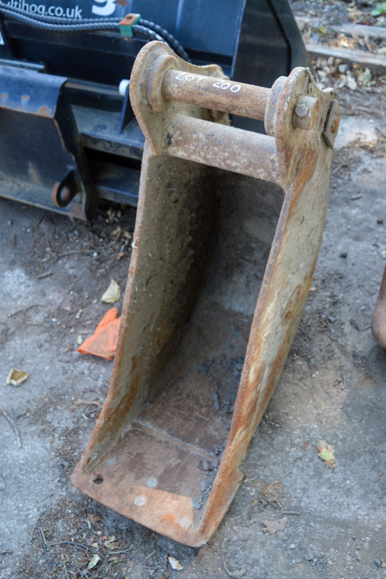 12 inch digger bucket