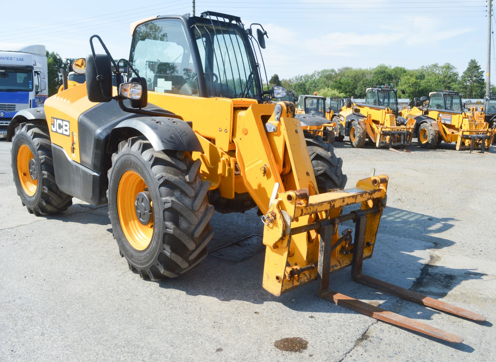 JCB 531-70 7 metre telescopic handler  Year: 2015 S/N: 2350007 Recorded hours: 1462 c/w turbo - Image 2 of 13