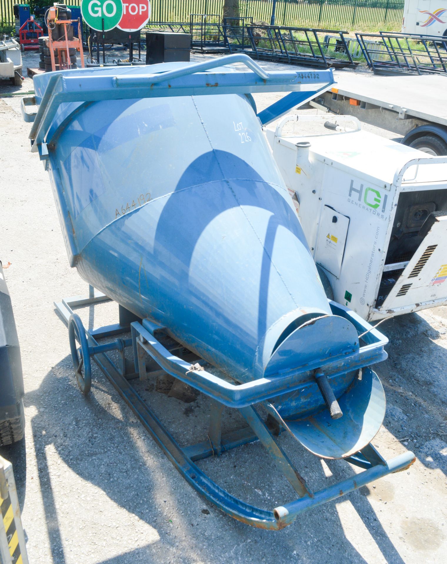 Conquip 500 litre concrete chute A644192 - Image 2 of 4