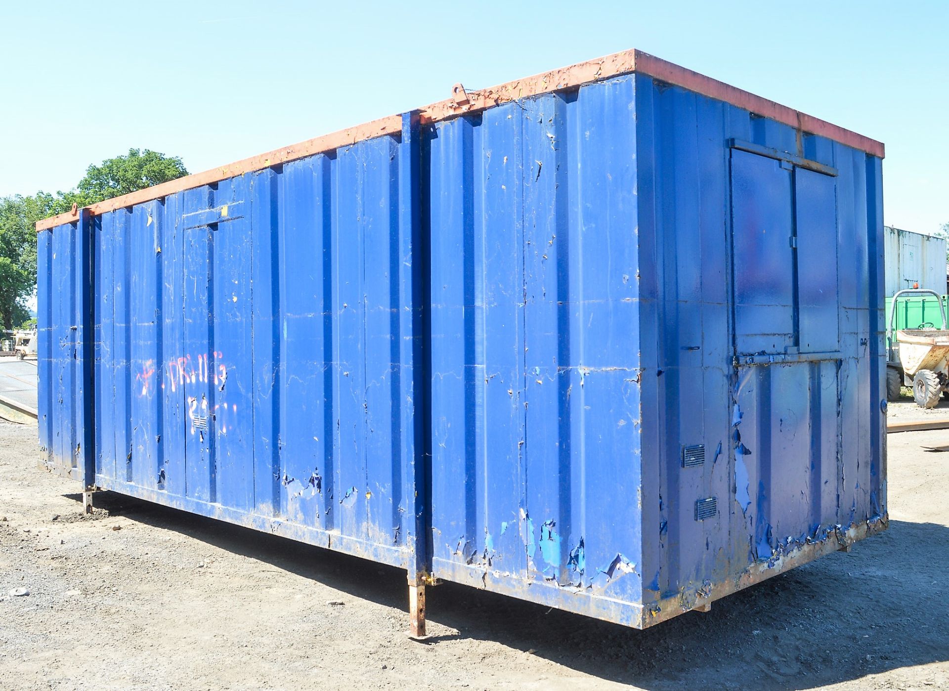 24 ft x 9 ft steel anti vandal office site unit Comprising of: 2 offices ** No keys, but - Image 2 of 8