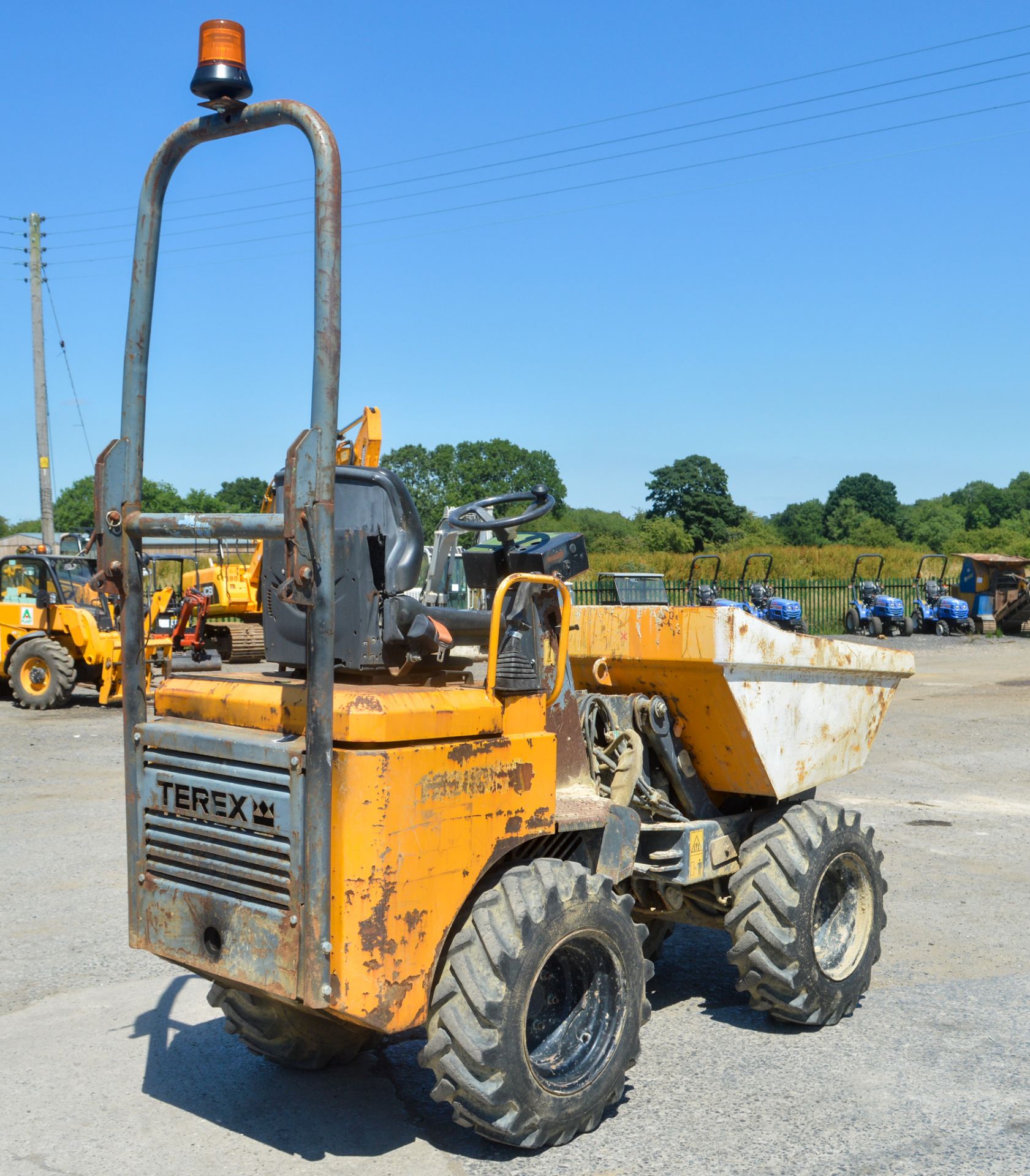 Benford Terex HD1000 1 tonne hi tip dumper Year: 2005 S/N: E506HM402 Recorded Hours: Not - Image 4 of 11