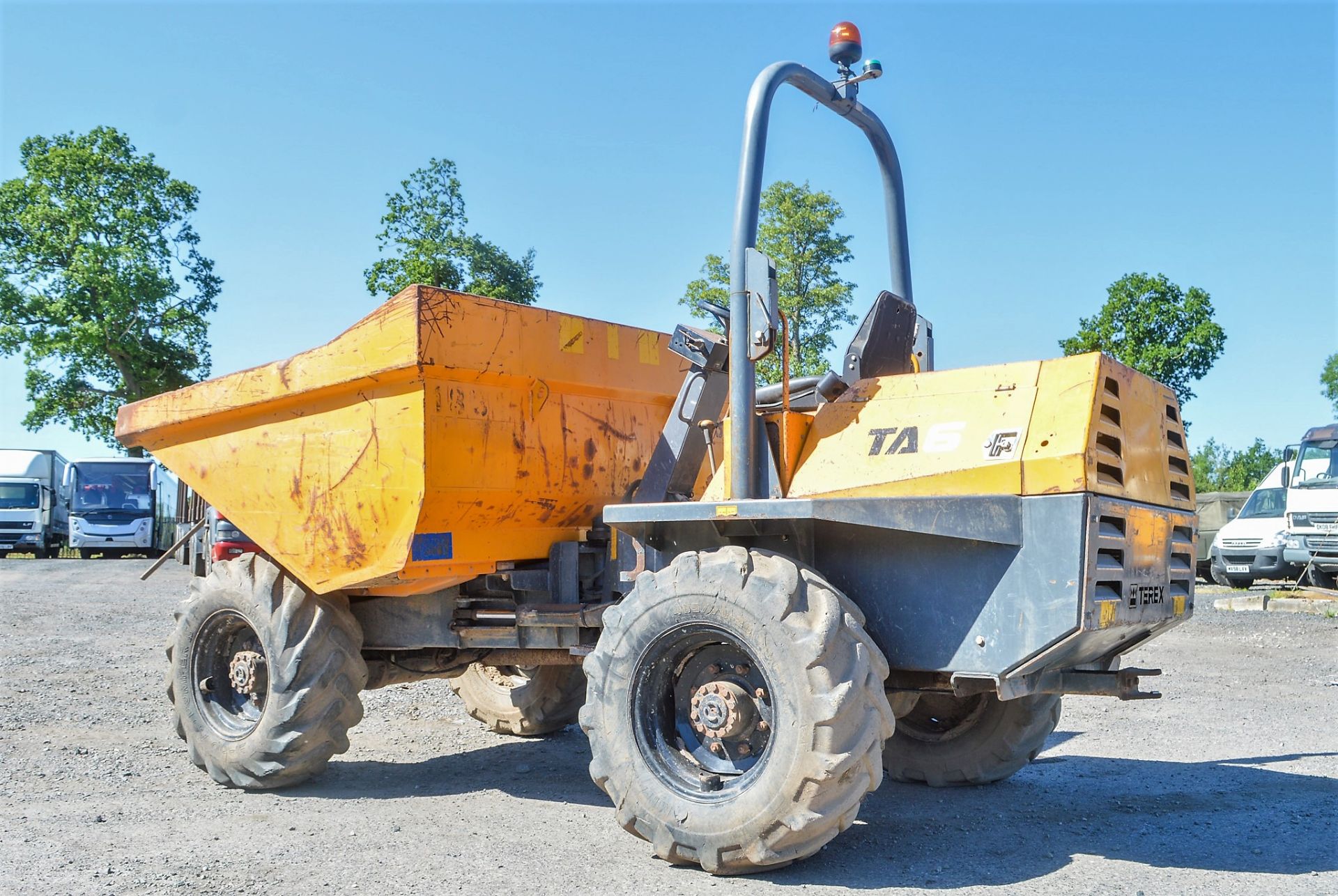 Benford Terex TA6 6 tonne straight skip dumper Year: 2007 S/N: E708FW421 Recorded Hours: 2558 1831 - Image 2 of 12