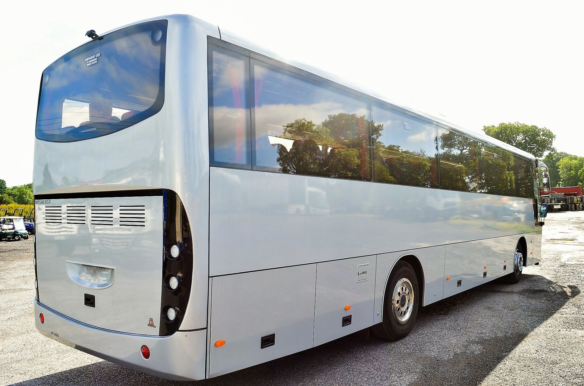 MAN RR8 Mobipeople Explorer 330-74 74 seat luxury coach Registration Number: PX17 DHJ Date of - Image 3 of 14