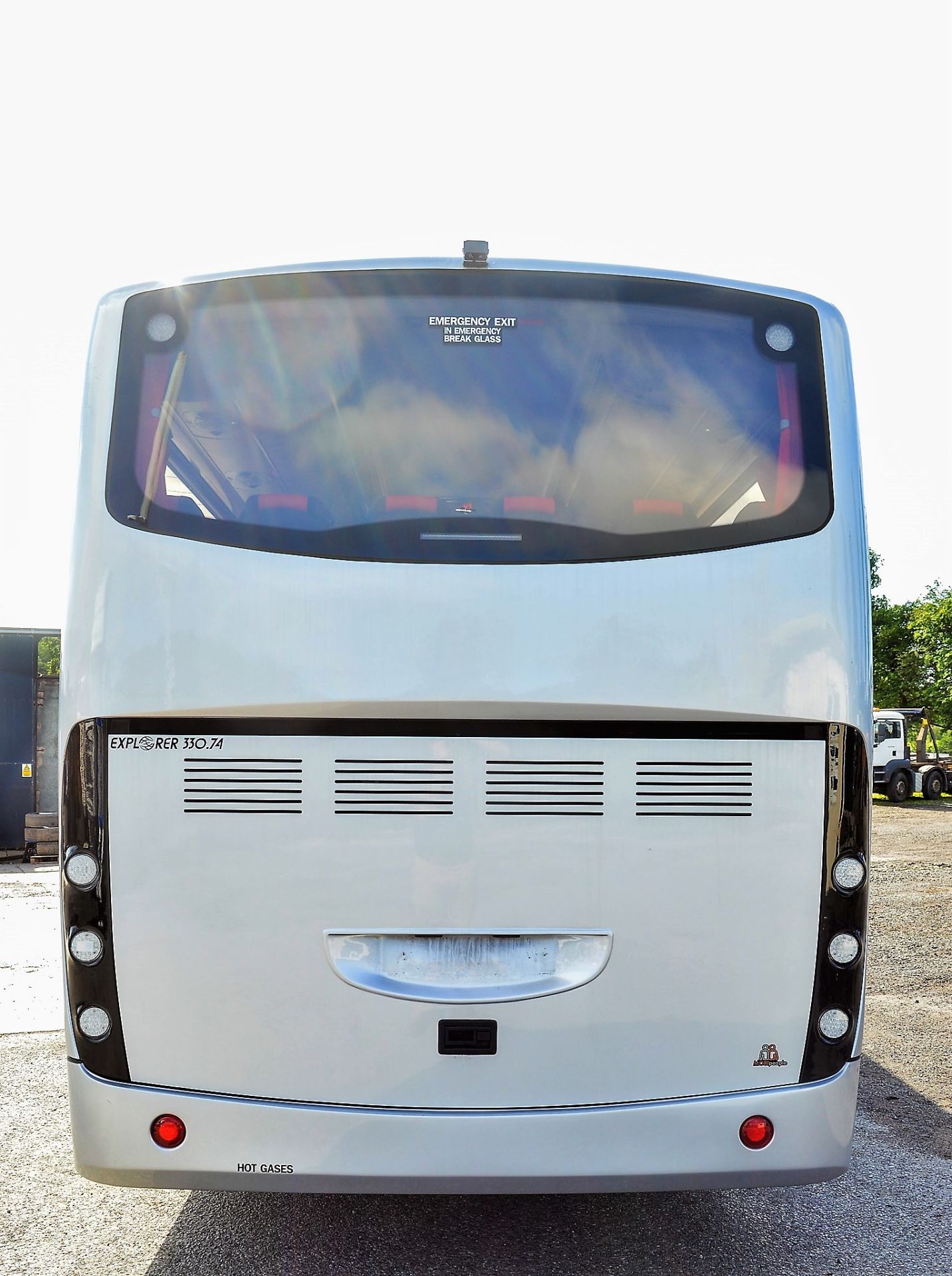 MAN RR8 Mobipeople Explorer 330-74 74 seat luxury coach Registration Number: PX17 DHJ Date of - Image 6 of 14