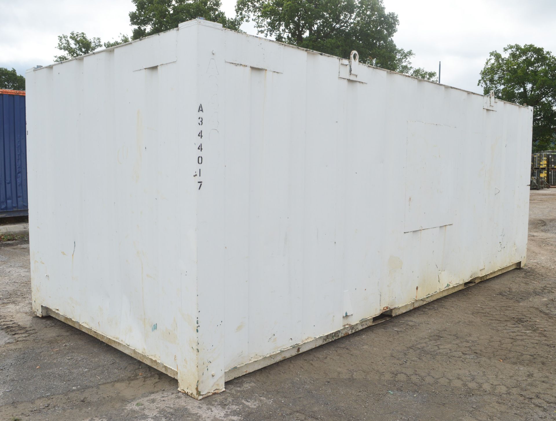 21 ft x 9 ft steel anti vandal site unit store  *No keys but unlocked* A344017