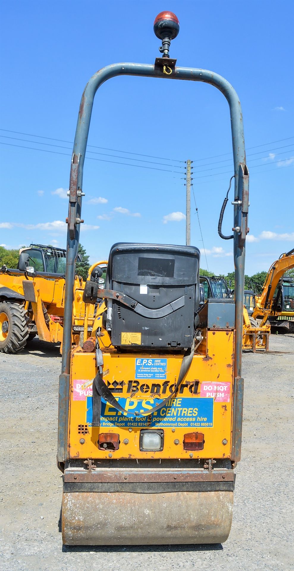 Benford Terex TV800 double drum ride on roller Year: 2005 S/N: E501HU014 Recorded Hours: 1031 2212 - Image 6 of 8