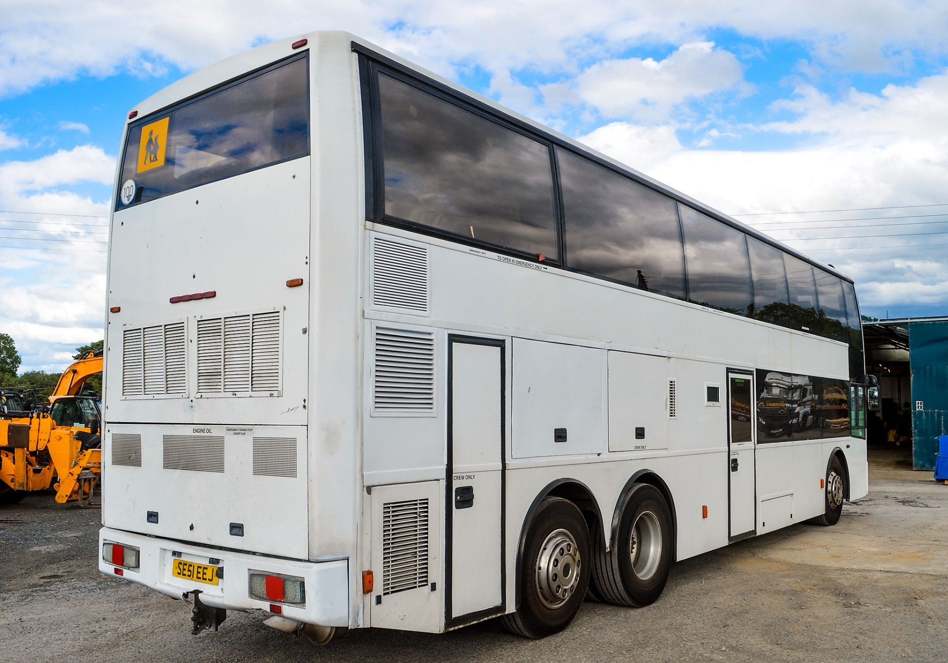 VDL Jonckheere 65 seat double deck luxury coach Registration Number: SE51 EEJ Date of - Bild 4 aus 23