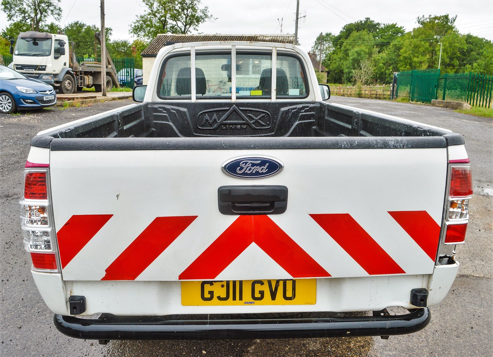 Ford Ranger XL 4x4 2.5 TDCi single cab pick up truck Registration Number: GJ11 GVU Date of - Image 6 of 10