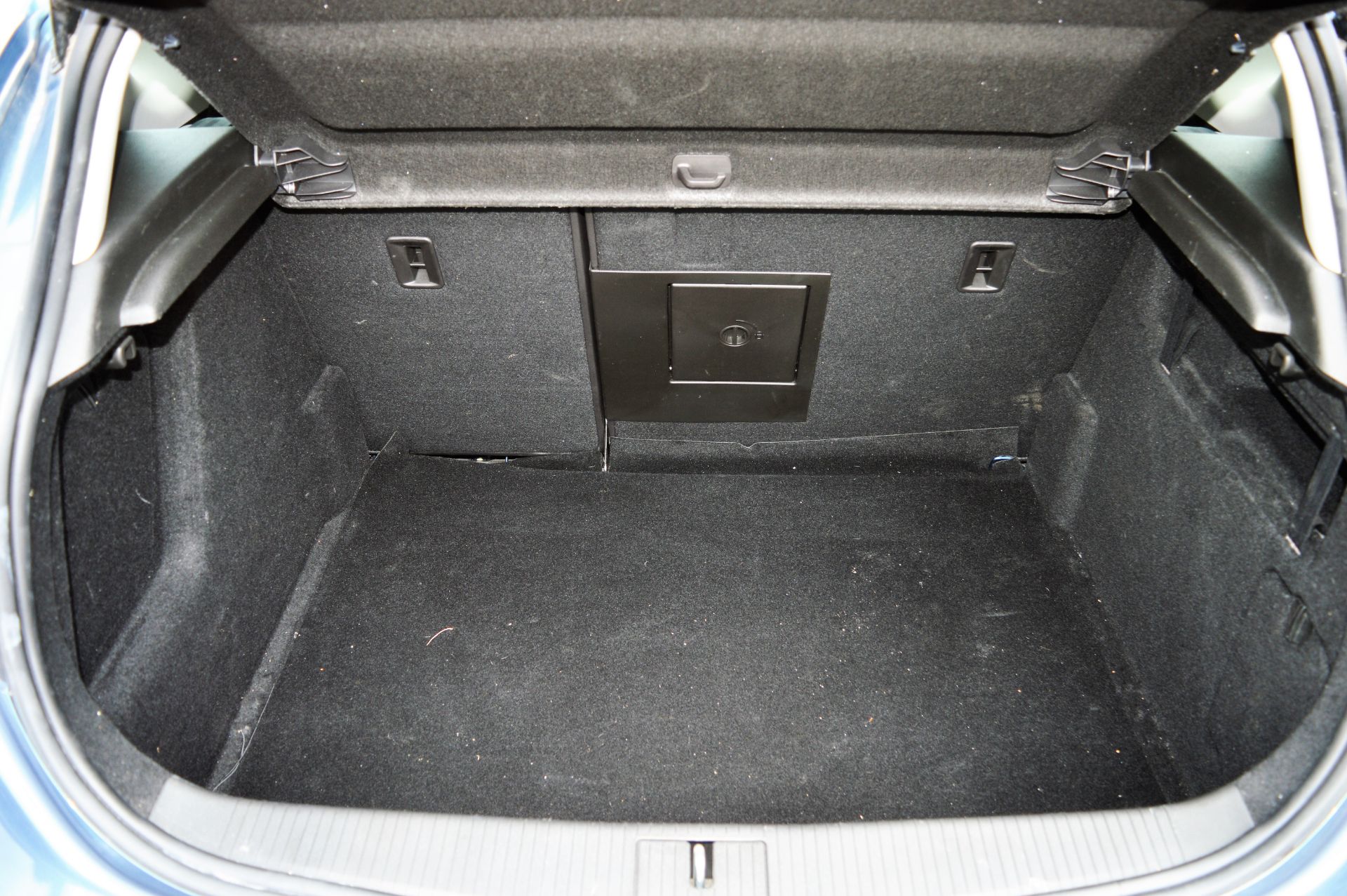 Vauxhall Astra 1.6i VVT 16v Elite 5 door hatchback car Date of