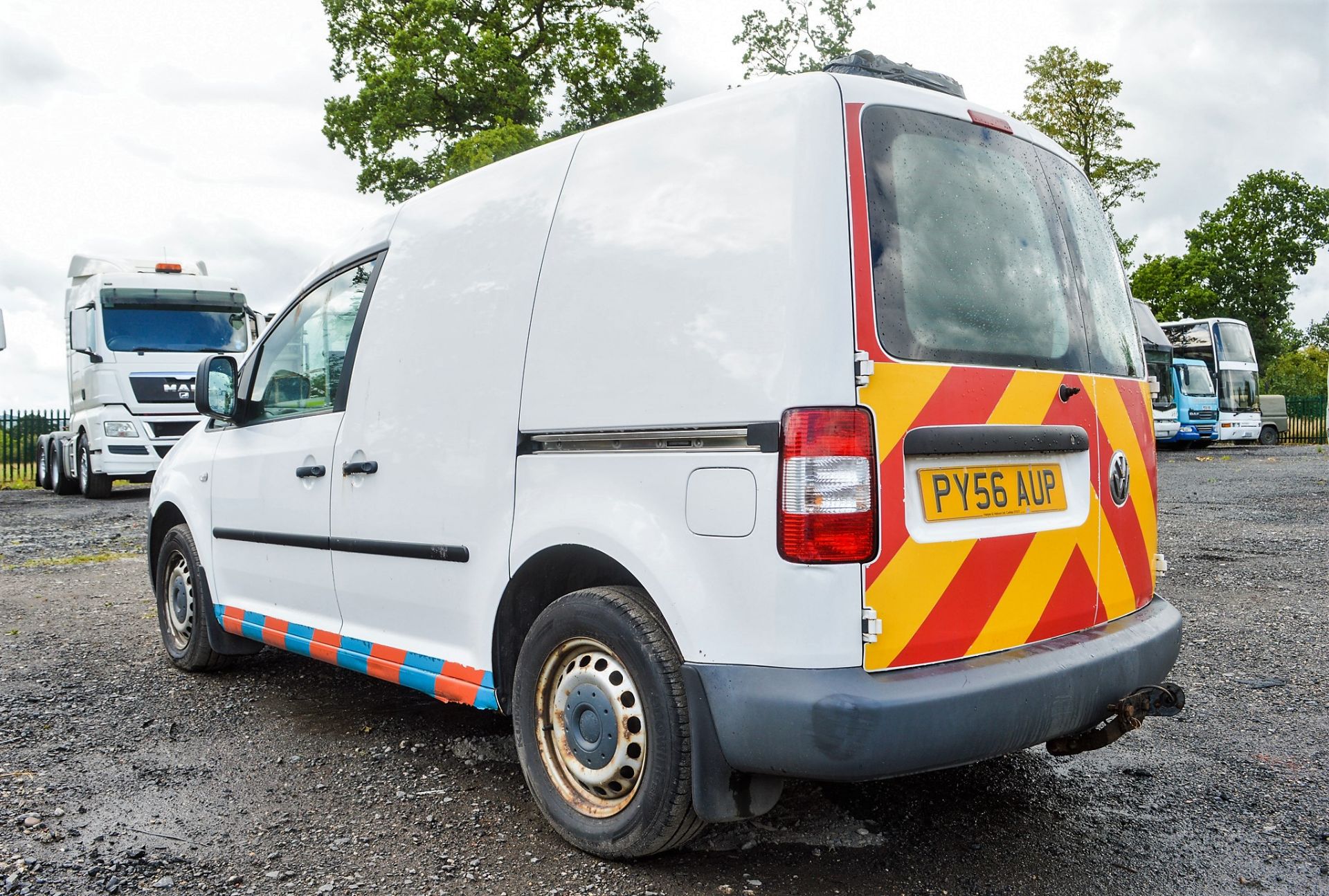 Volkswagen Caddy 1.9 diesel car derived van Registration Number: PY56 AUP Date of Registration: 30/ - Image 3 of 10