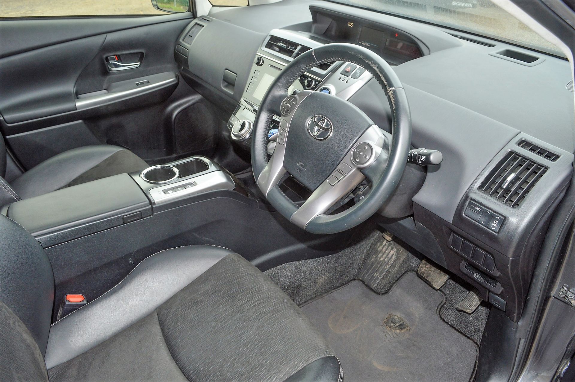 Toyota Prius Plus 1.8 Icon MPV 5dr Petrol Hybrid CVT 7 seat car  Registration Number: LO66 BGK - Image 11 of 18