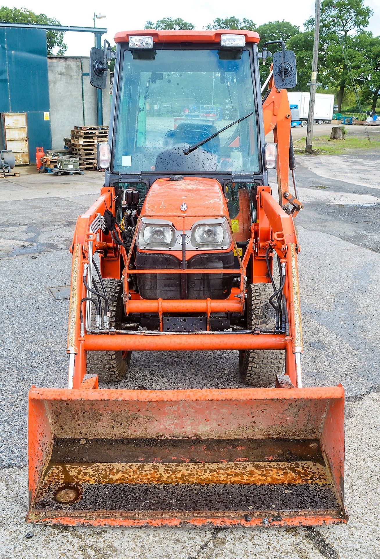 Kubota B2230HC diesel driven agricultural tractor Year: 2014 S/N: 90322 Recorded Hours: 1880 c/w - Image 5 of 11