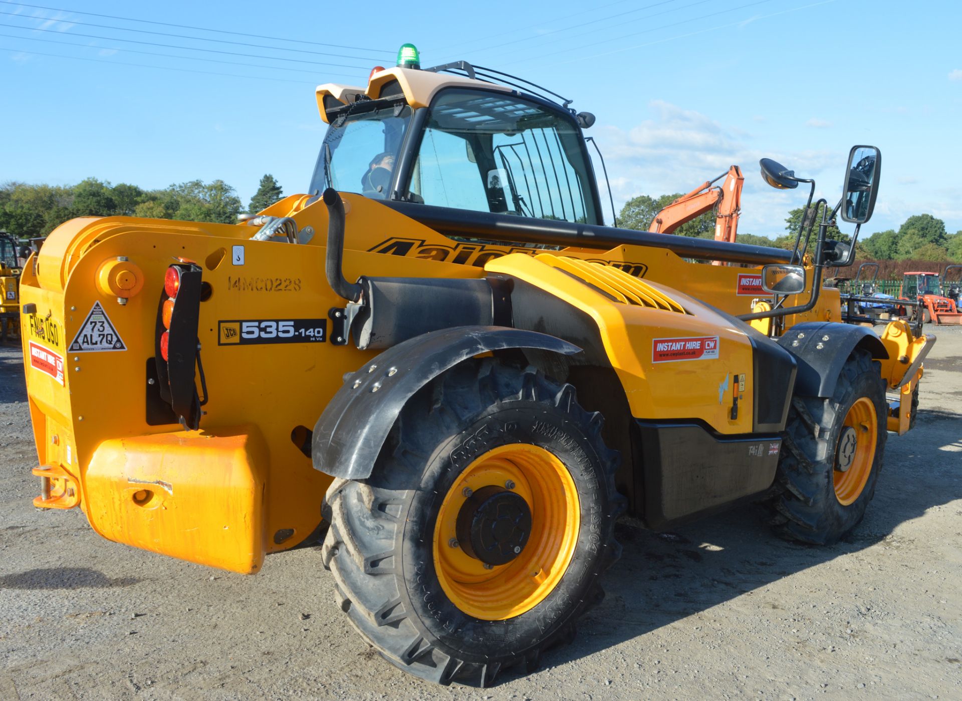 JCB 535-140 Hi-Viz 14 metre telescopic handler  Year: 2015  S/N: 2347441 Recorded hours: 2638 - Image 4 of 14