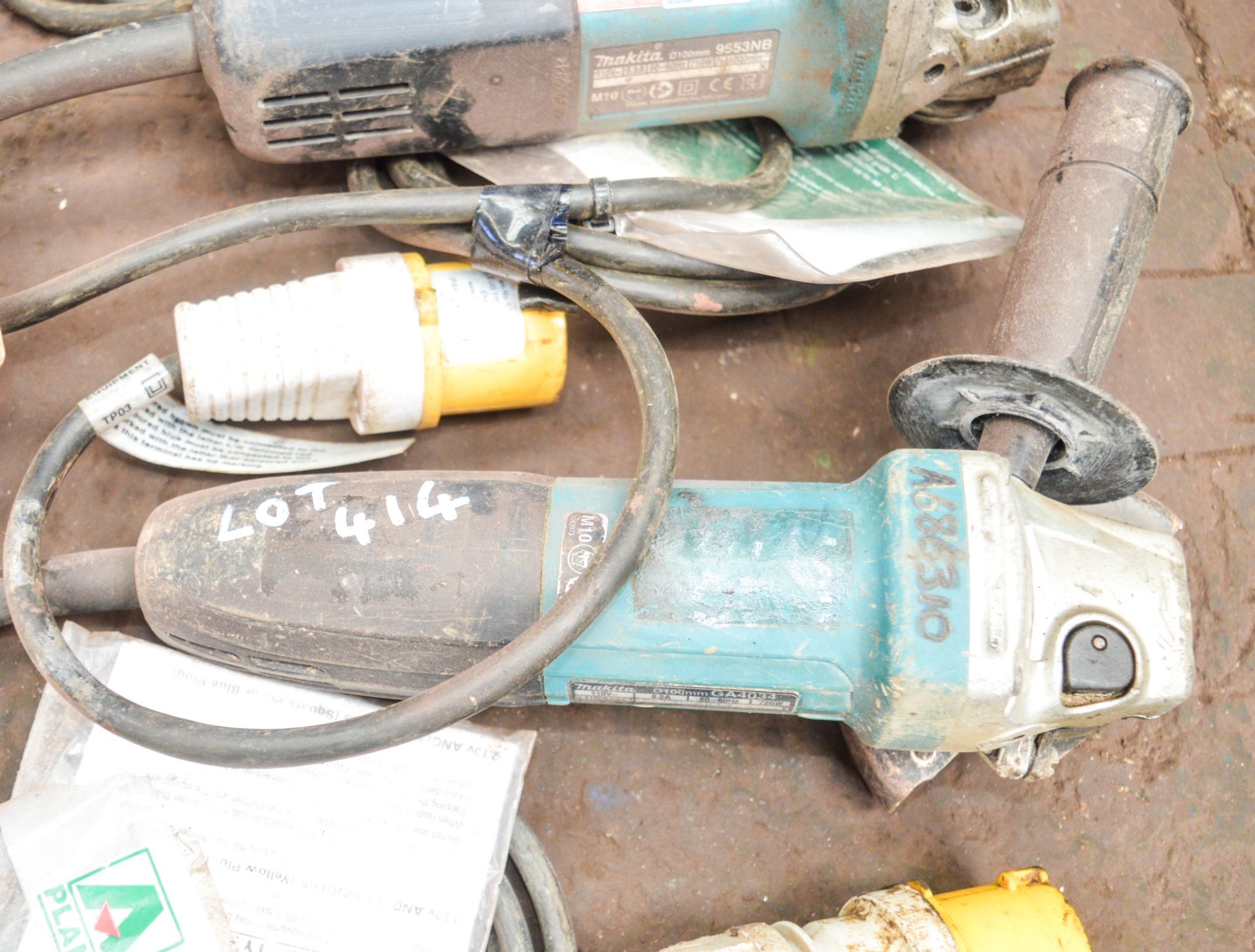 Makita 110v angle grinder GW