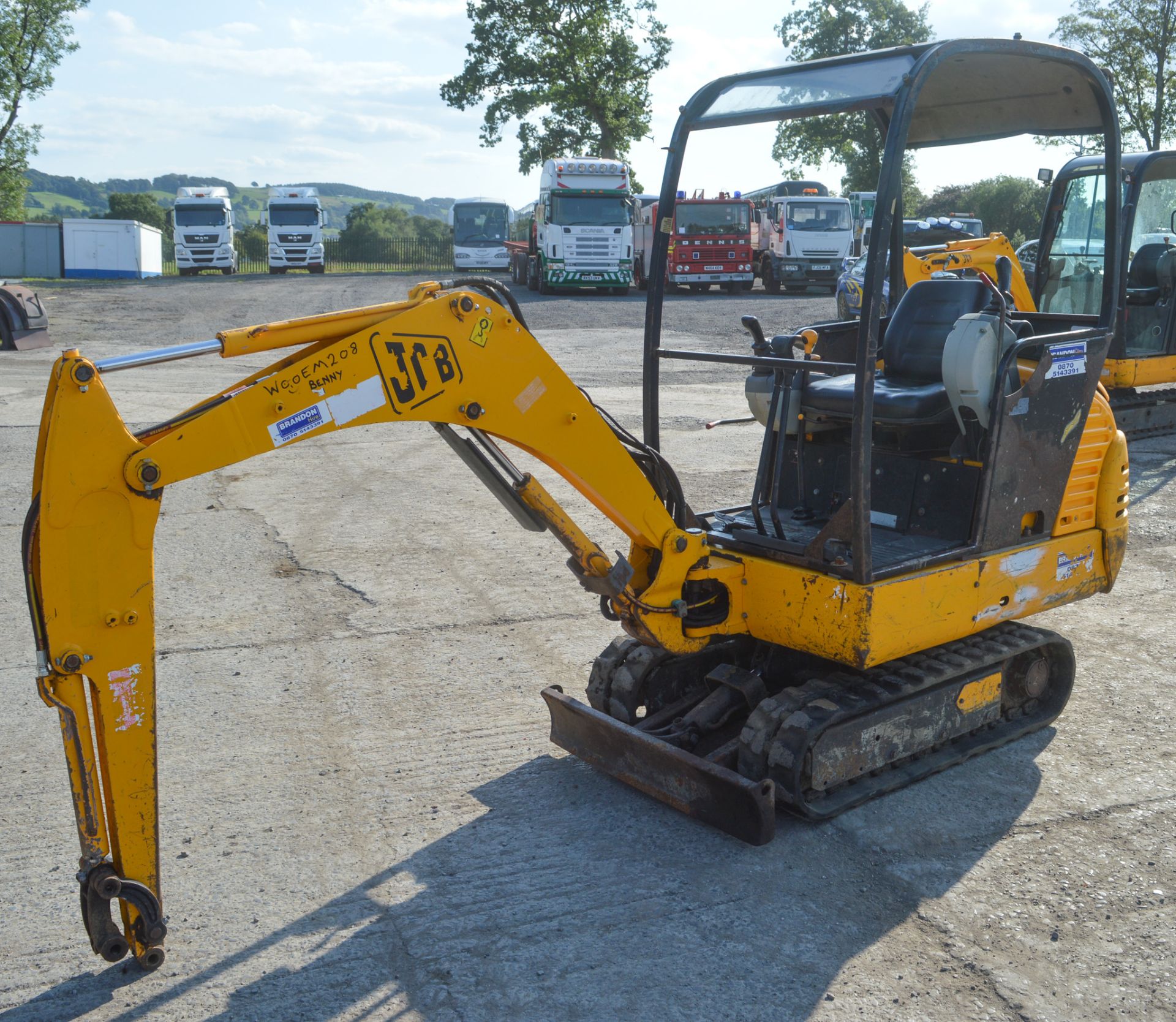 JCB 8015 1.5 tonne rubber tracked mini excavator Year: 2003 S/N: 1020624 Recorded hours: 3225