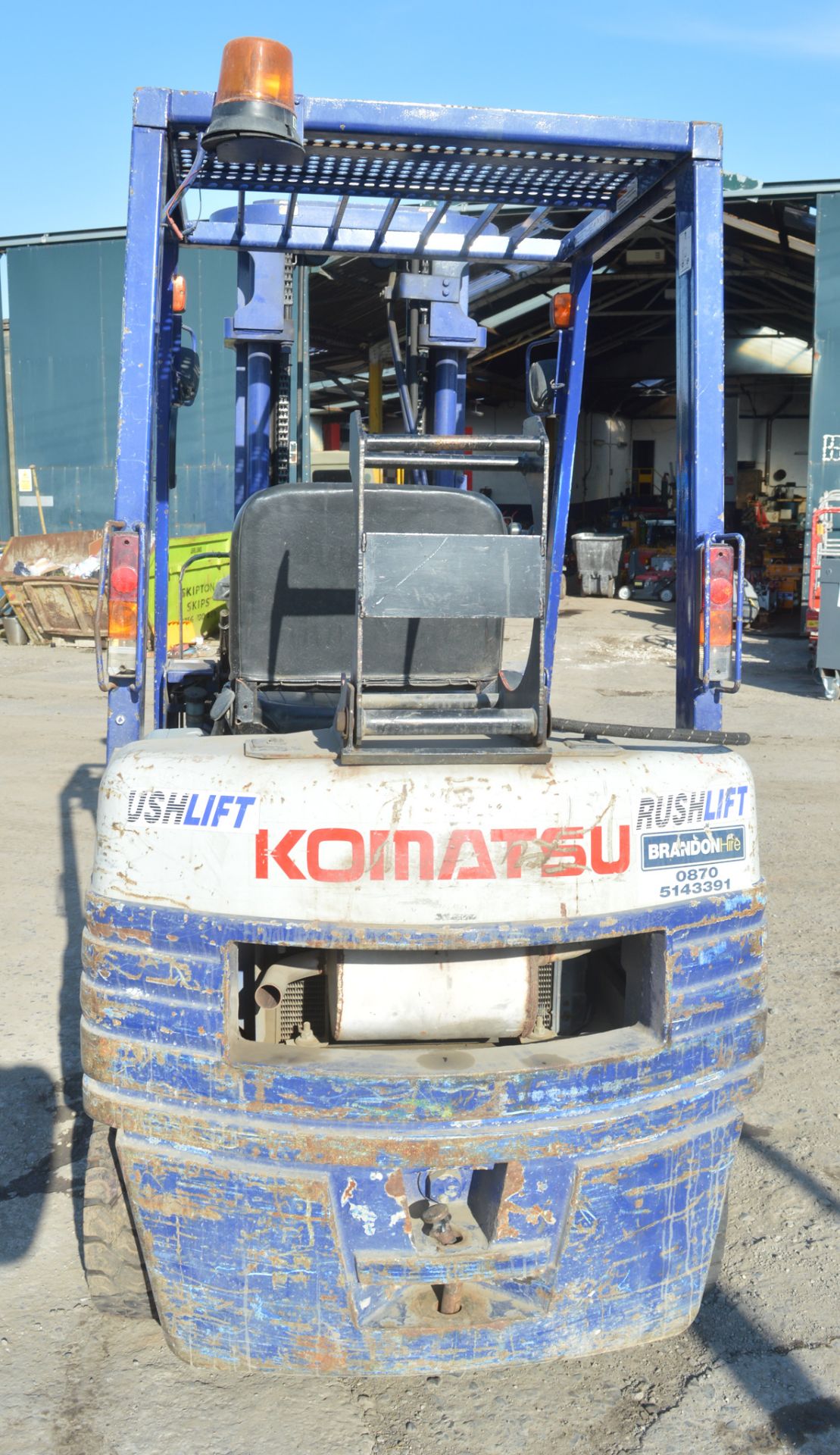 Komatsu FG20ST-11 3.5 tonne gas powered fork lift truck  Year: 1995 S/N: 406543A  Recorded hours: - Image 6 of 7