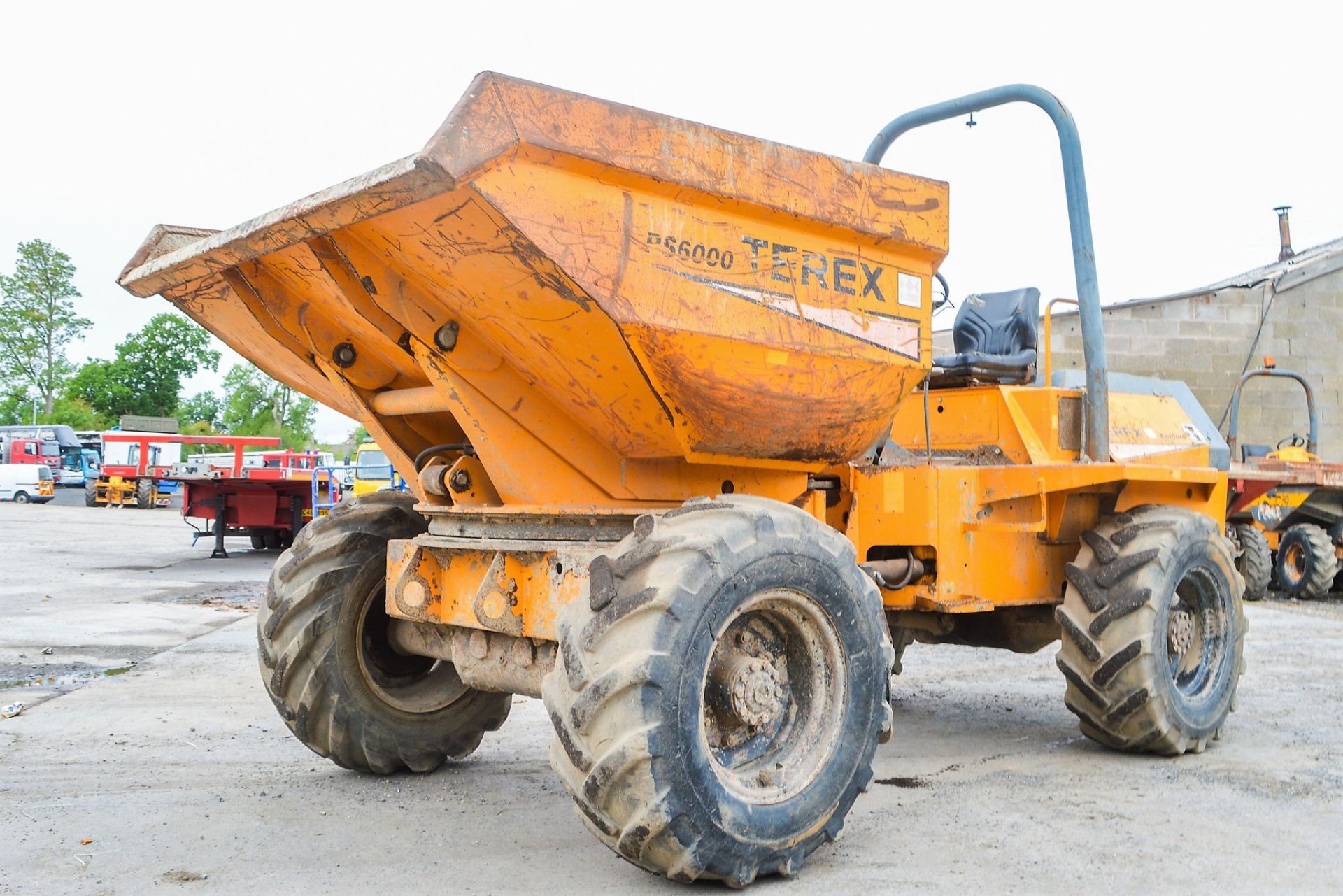 Benford Terex 6 tonne swivel skip dumper Year: 2003 S/N: E310EF441 Recorded Hours: Not displayed (