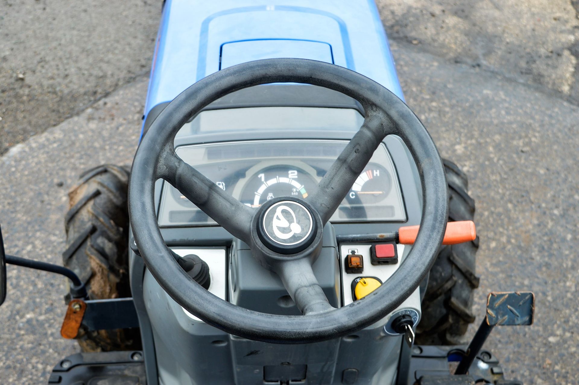 Iseki TN3265 diesel driven hydrostatic 4WD compact tractor Year: 2012 S/N: 000758 Recorded Hours: - Image 8 of 15