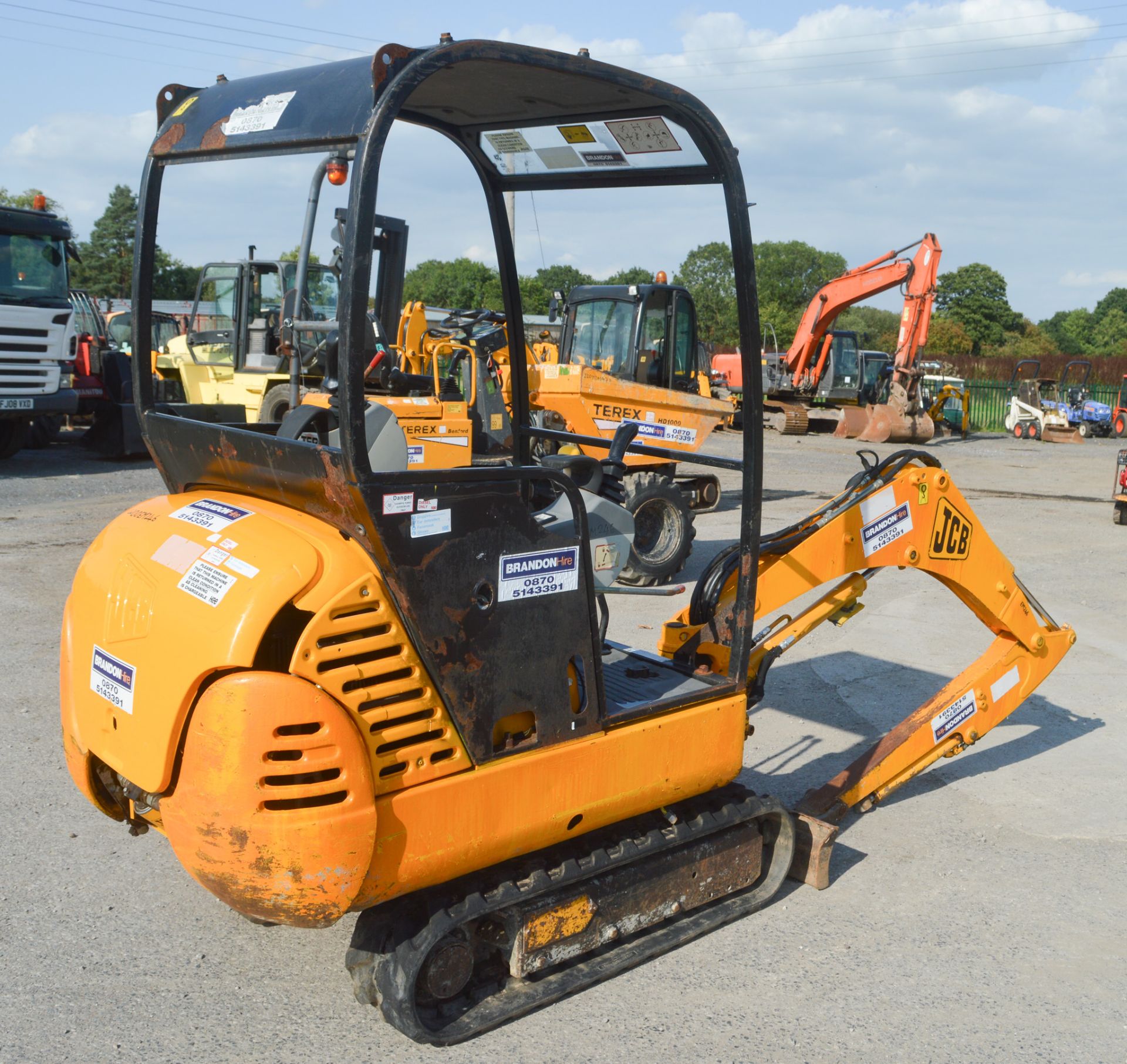 JCB 8015 1.5 tonne rubber tracked mini excavator  Year: 2005 S/N: 1021505 Recorded hours: *Clock - Image 6 of 13