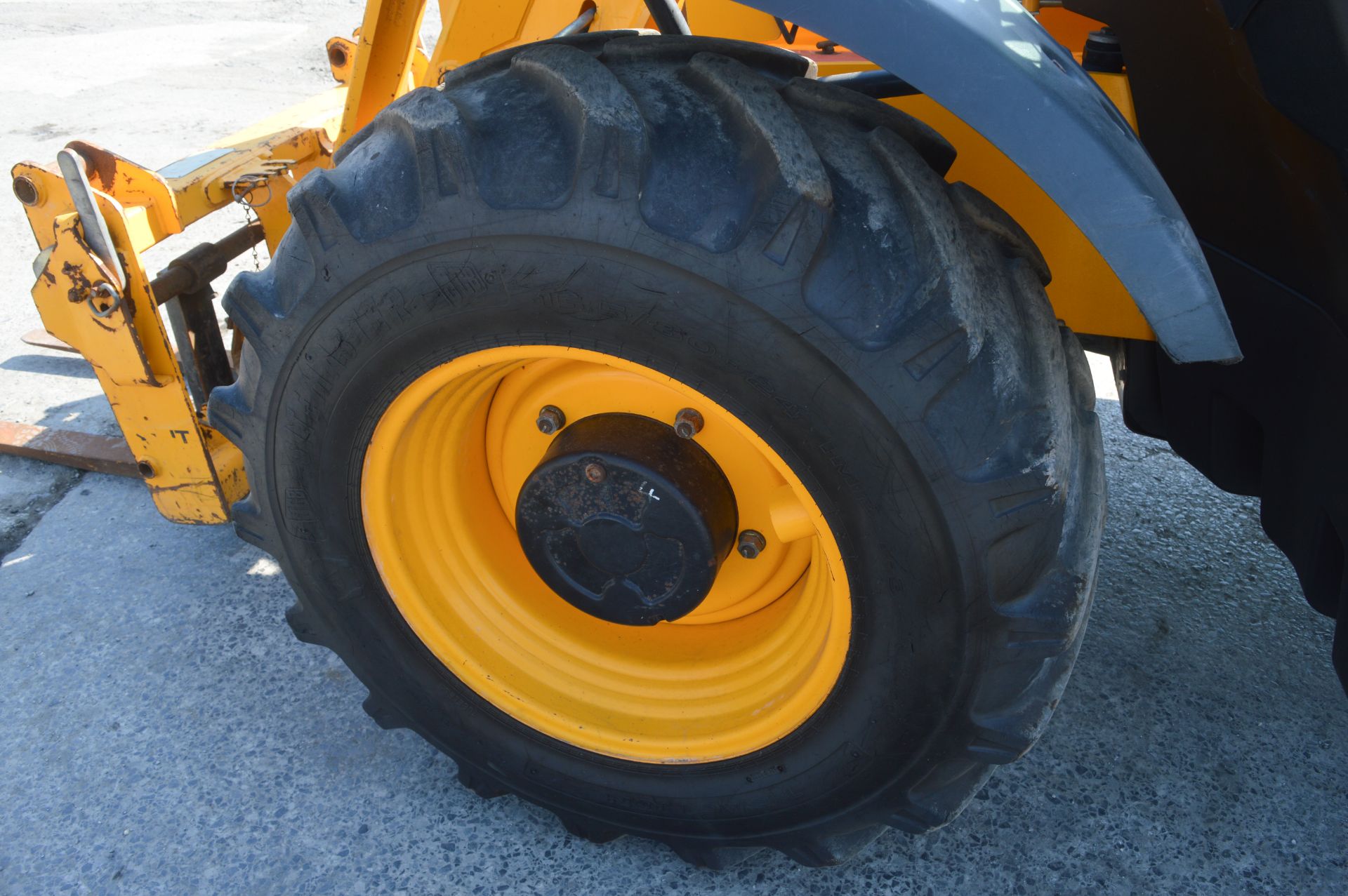 JCB 531-70 7 metre telescopic handler  Year: 2015 S/N: 2350007 Recorded hours: 1462 c/w turbo - Image 9 of 13