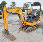 JCB 8015 1.5 tonne rubber tracked mini digger  Year: 2004 S/N: 1020937  Recorded hours: 2422  c/w