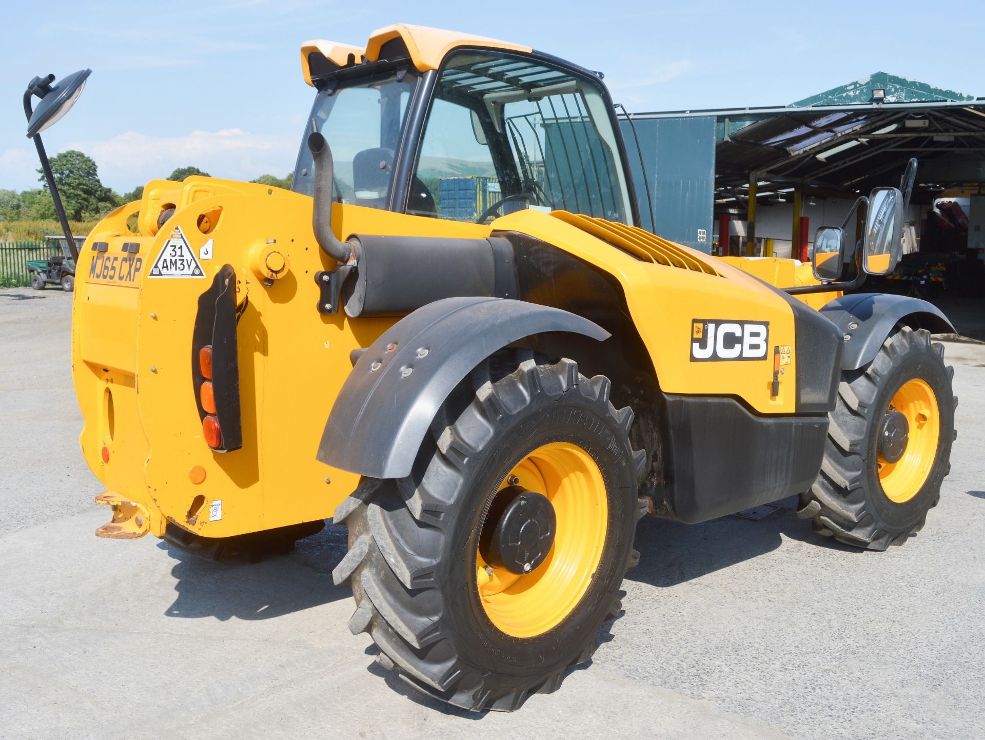 JCB 531-70 7 metre telescopic handler  Year: 2015 S/N: 2350007 Recorded hours: 1462 c/w turbo - Image 4 of 13