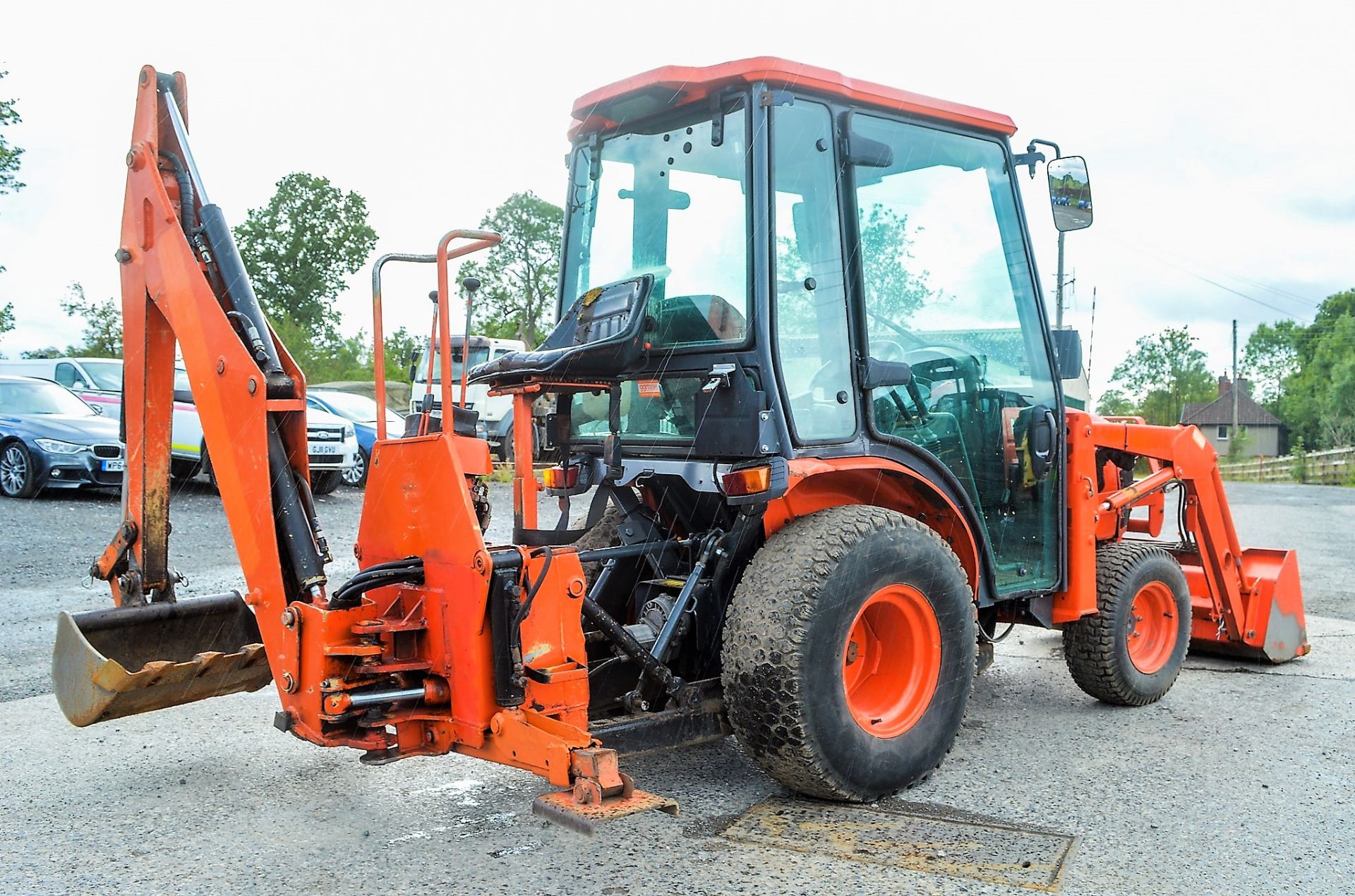 Kubota B2230HC diesel driven agricultural tractor Year: 2014 S/N: 90322 Recorded Hours: 1880 c/w - Image 3 of 11
