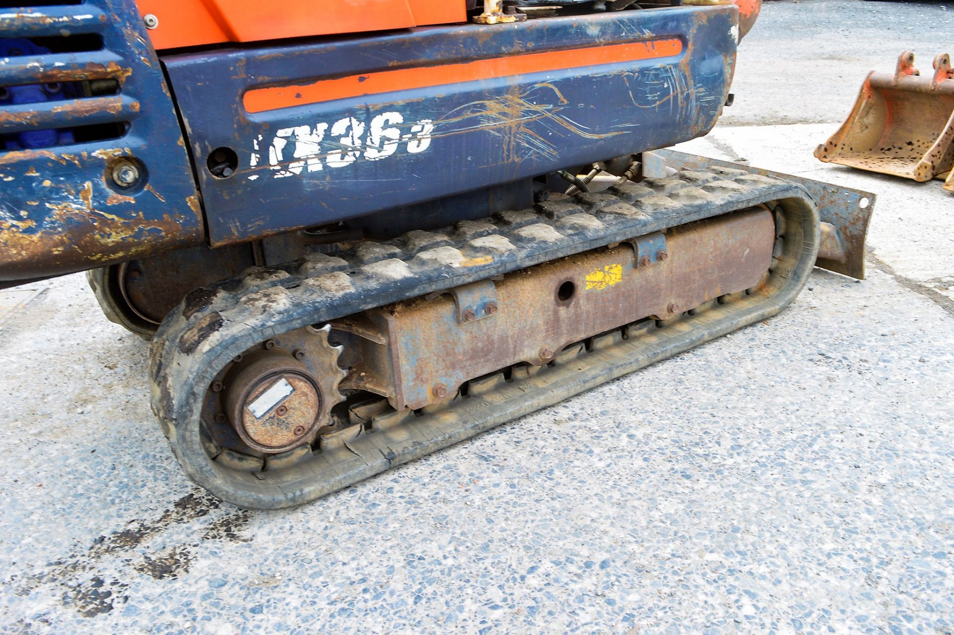 Kubota KX36-3 1.5 tonne rubber tracked mini excavator Year: 2010 S/N: 79011 Recorded Hours: 2489 - Image 9 of 13