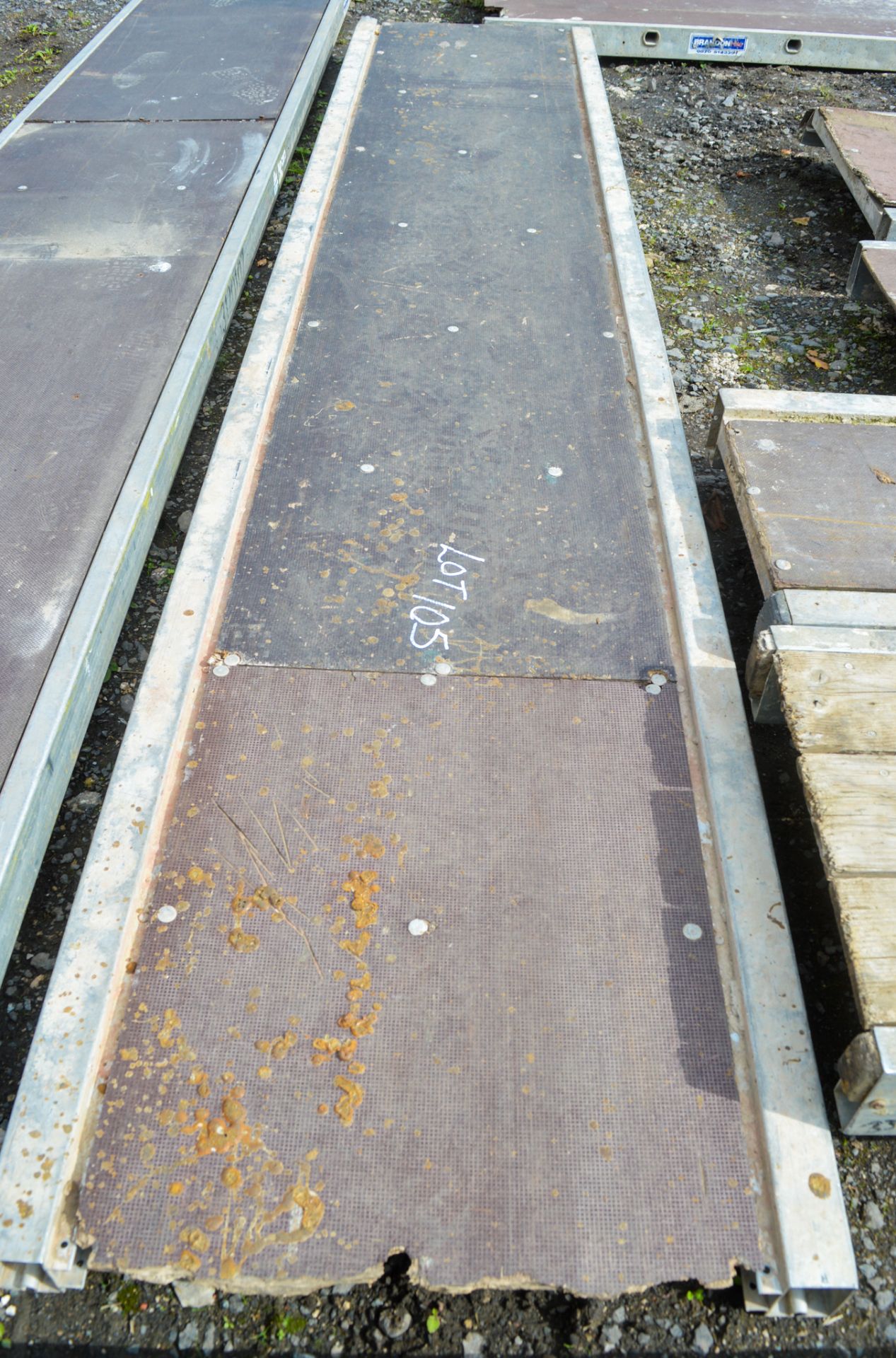 Approximately 10ft aluminium staging board 33111034
