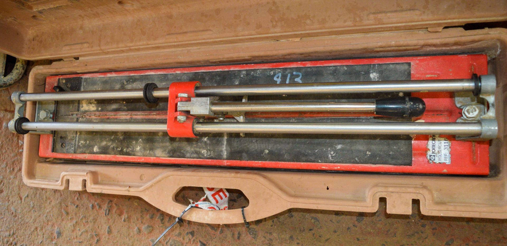 Tomecanic 600mm tile cutter c/w carry case 02730085