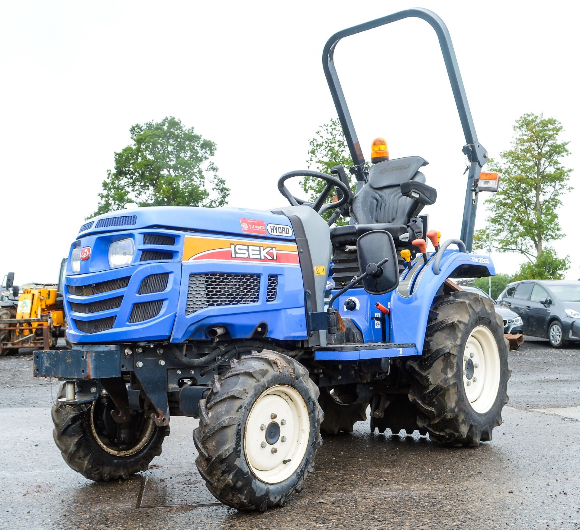 Iseki TN3265 diesel driven hydrostatic 4WD compact tractor Year: 2012 S/N: 000758 Recorded Hours: