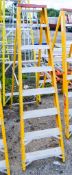 8 tread fibreglass framed step ladder 1706-LYT0352