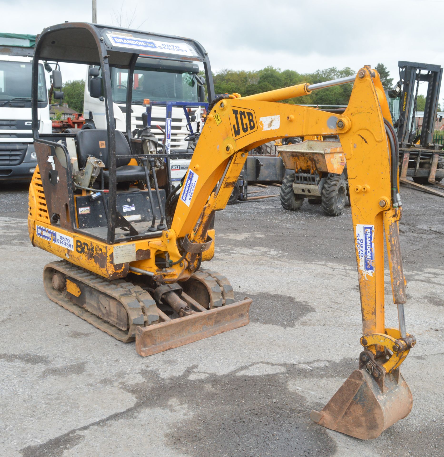 JCB 8015 1.5 tonne rubber tracked mini excavator Year: 2002 S/N: 894651 Recorded hours: n/a c/w - Image 5 of 12