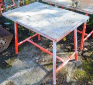 Steel site work bench A374852