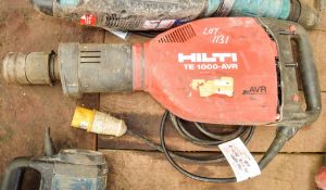 Hilti TE1000-AVR 110v breaker ** Panel unscrewed ** 1101-4597