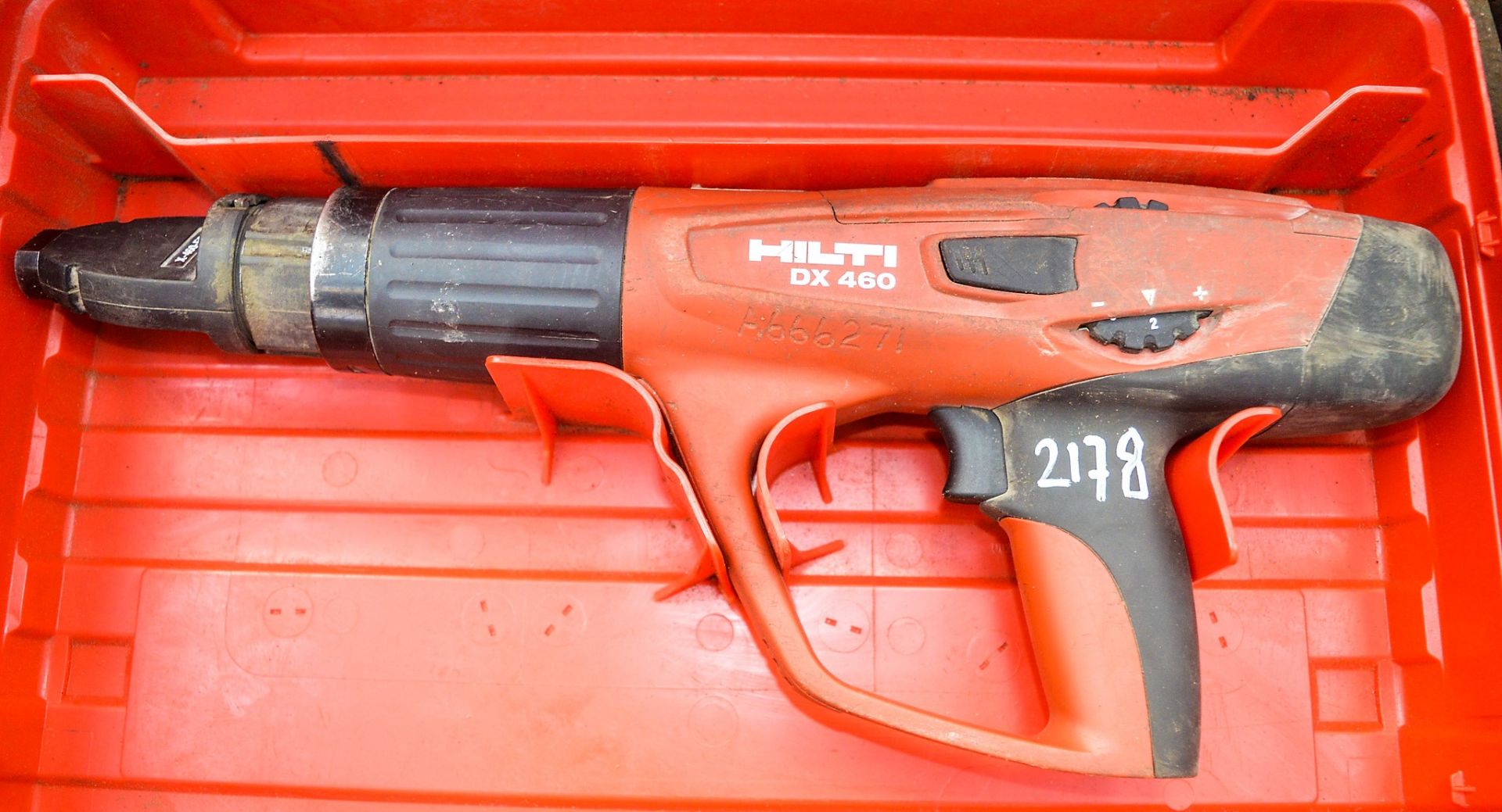 Hilti DX460 nail gun c/w carry case A666271