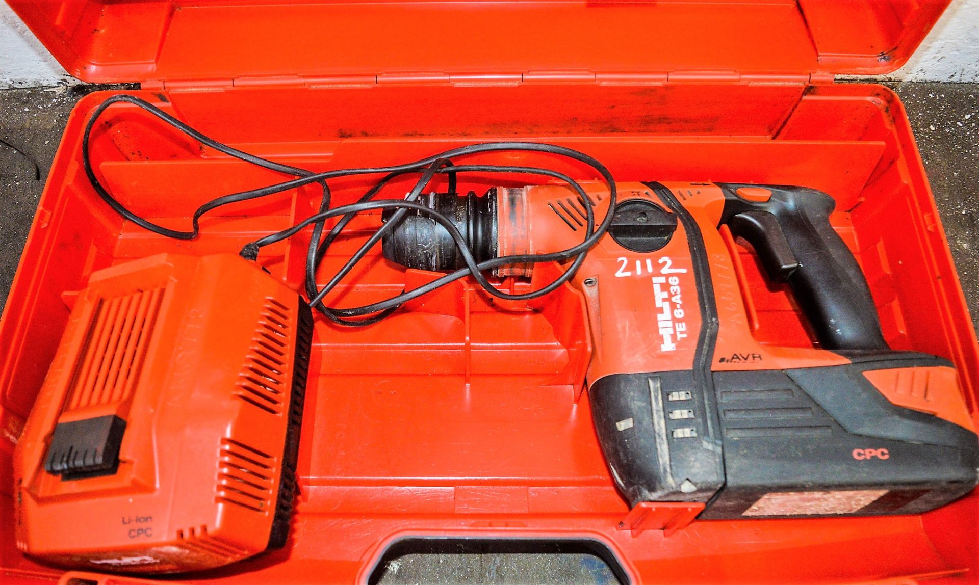 Hilti TE6-A36 36v cordless SDS rotary hammer drill c/w charger, battery & carry case A669718