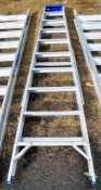 12 tread aluminium step ladder A628871