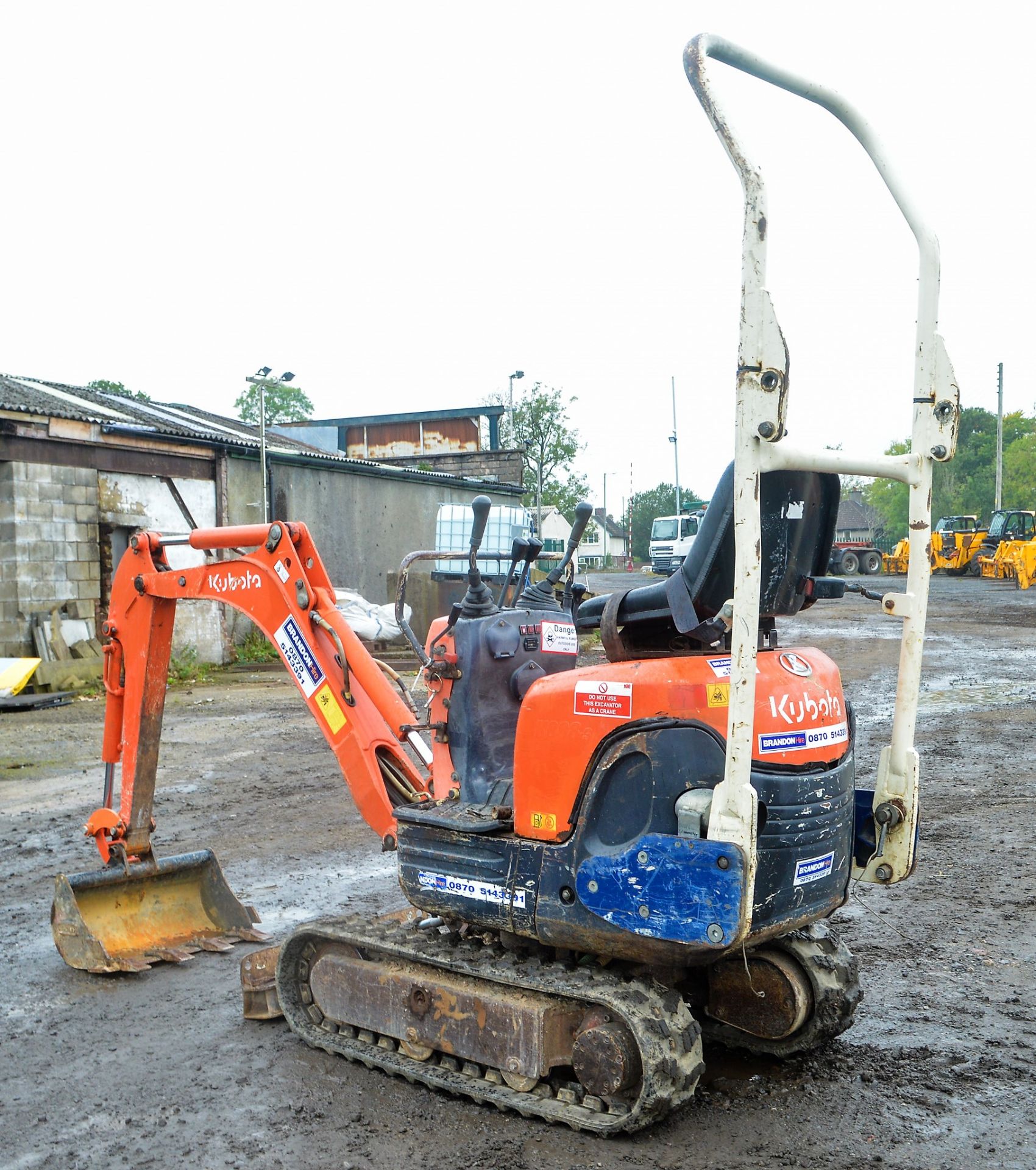 Kubota KX008-3 850 kg rubber tracked micro excavator Year: 2004 S/N: 12445 Recorded Hours: 4414 - Image 4 of 10