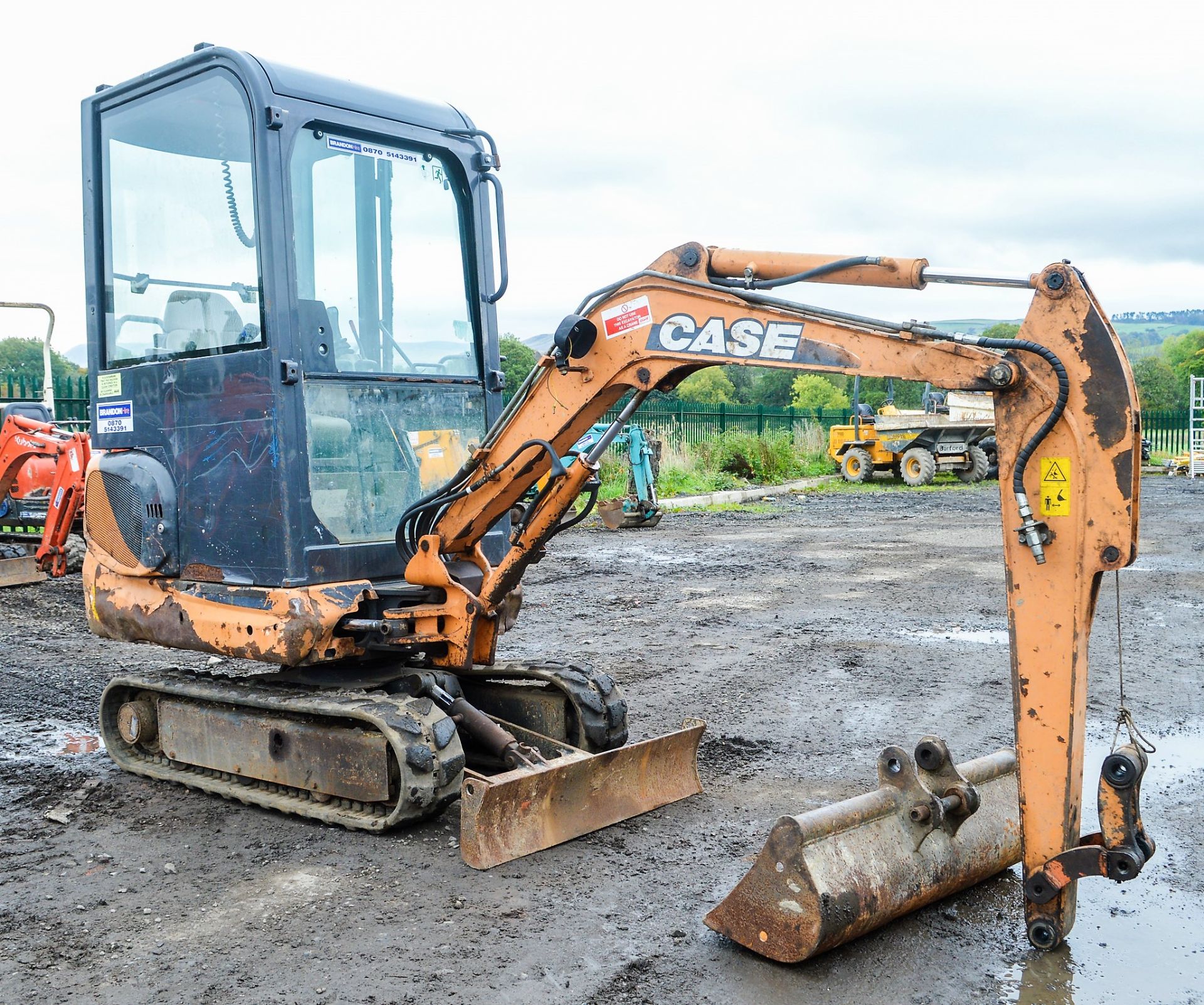 Case CX16B 1.5 tonne rubber tracked mini excavator Year: 2007 S/N: 4944 Recorded Hours: 2251 blade & - Image 2 of 11