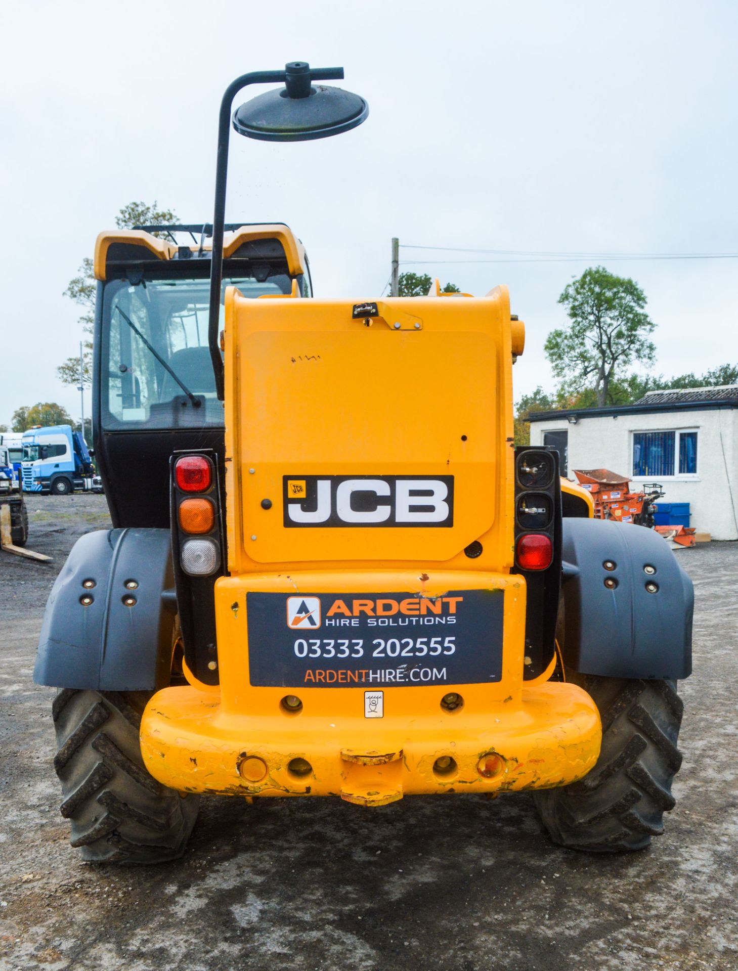 JCB 540-170 17 metre telescopic handler Year: 2013 S/N: 2178595 Recorded Hours: 4655 c/w turbo, sway - Image 6 of 13