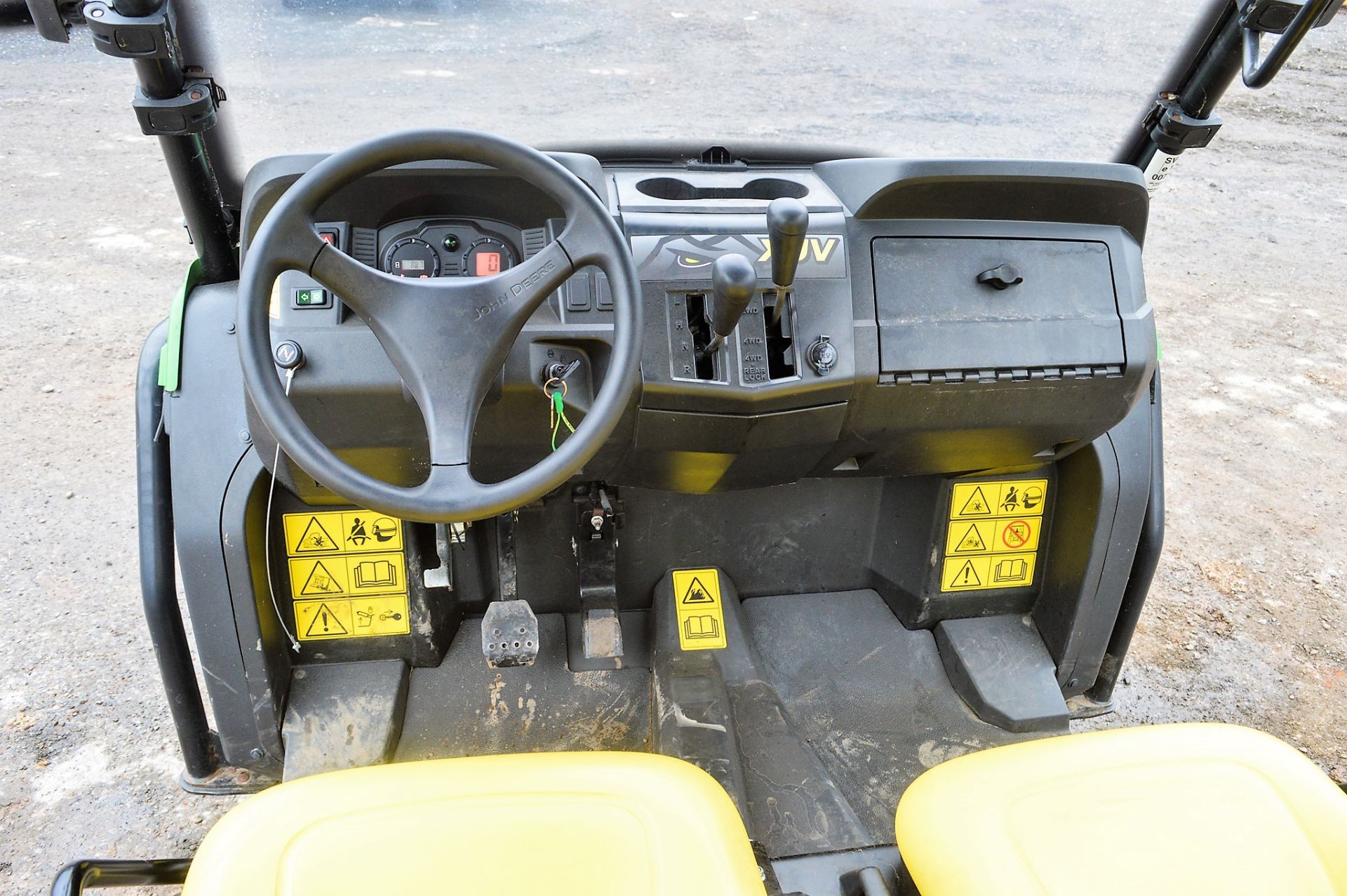 John Deere XUV 550 S4 petrol driven 4x2 Utility Vehicle Year: 2012 S/N: 015094 Recorded Hours: 88 - Image 7 of 10