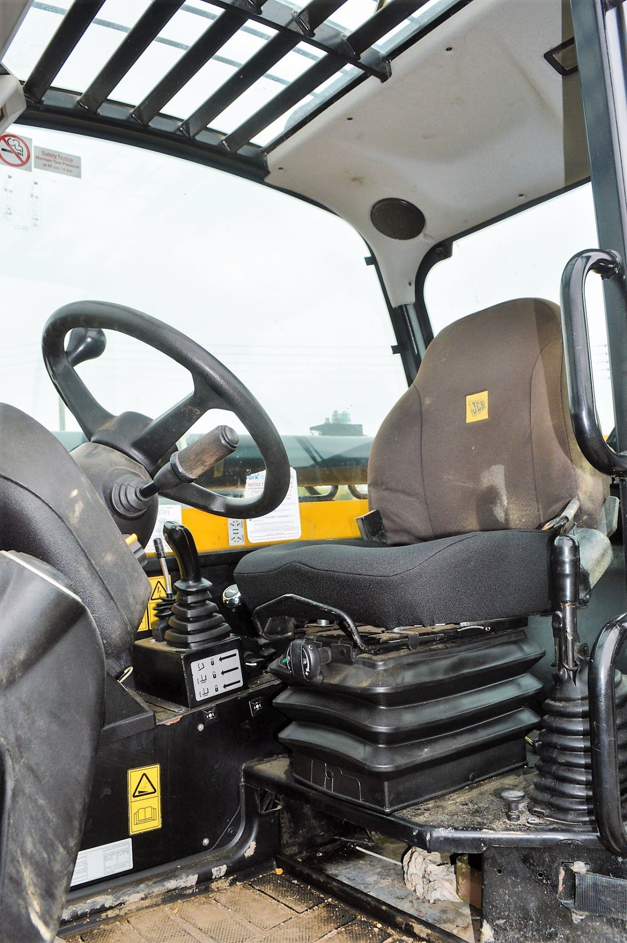 JCB 540-170 17 metre telescopic handler Year: 2013 S/N: 2178595 Recorded Hours: 4655 c/w turbo, sway - Image 12 of 13